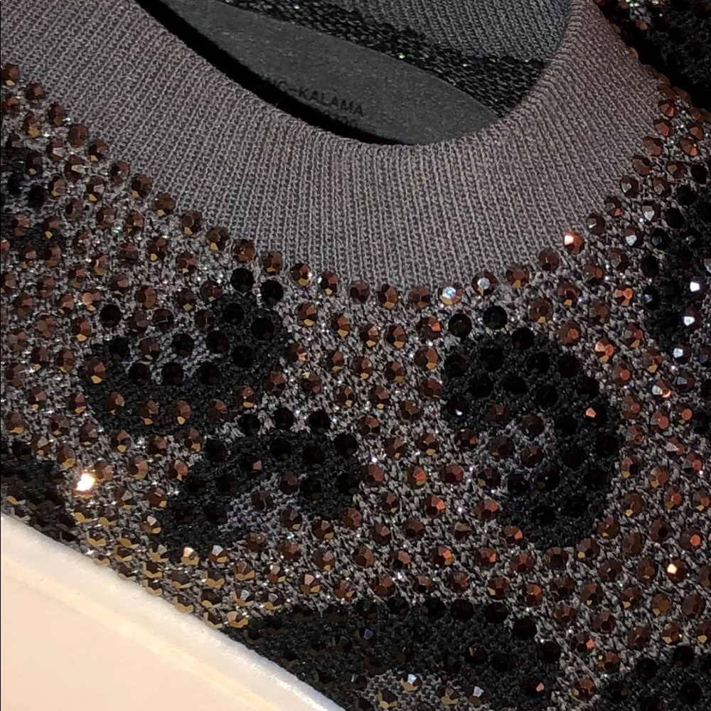 Shoes/sneakers - Picture 4 of 6